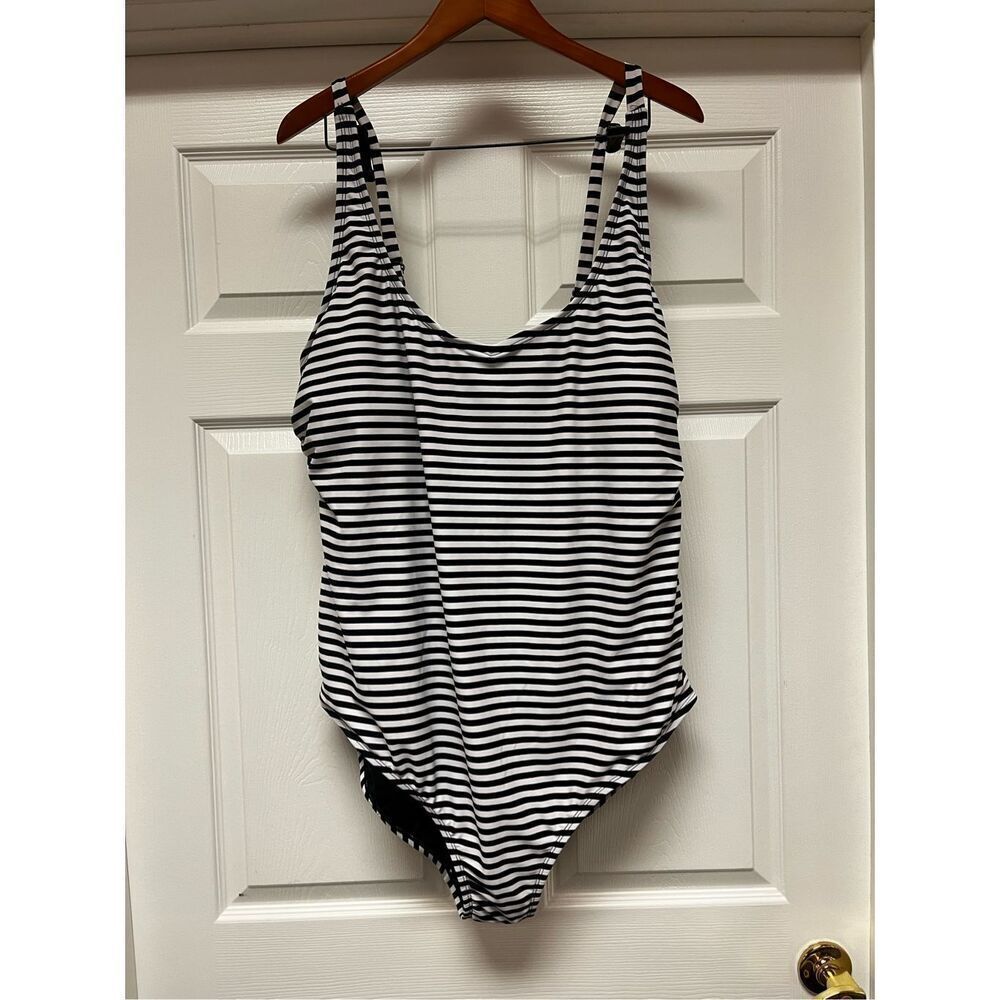 Roatan Boa k & White Striped Swimsuit sz 4X NWT